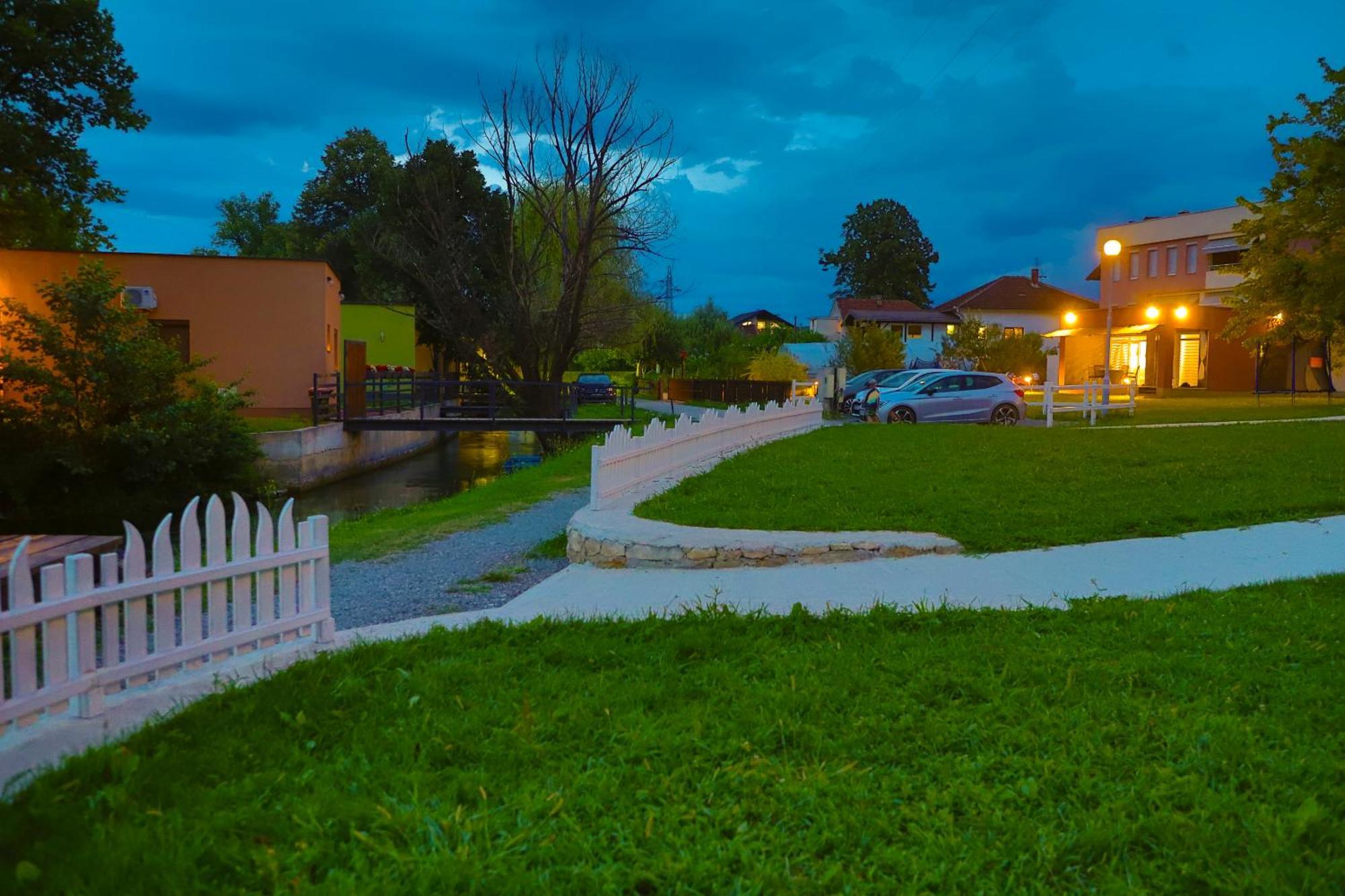 Holiday Homes Pozitiva Bihac Exterior photo