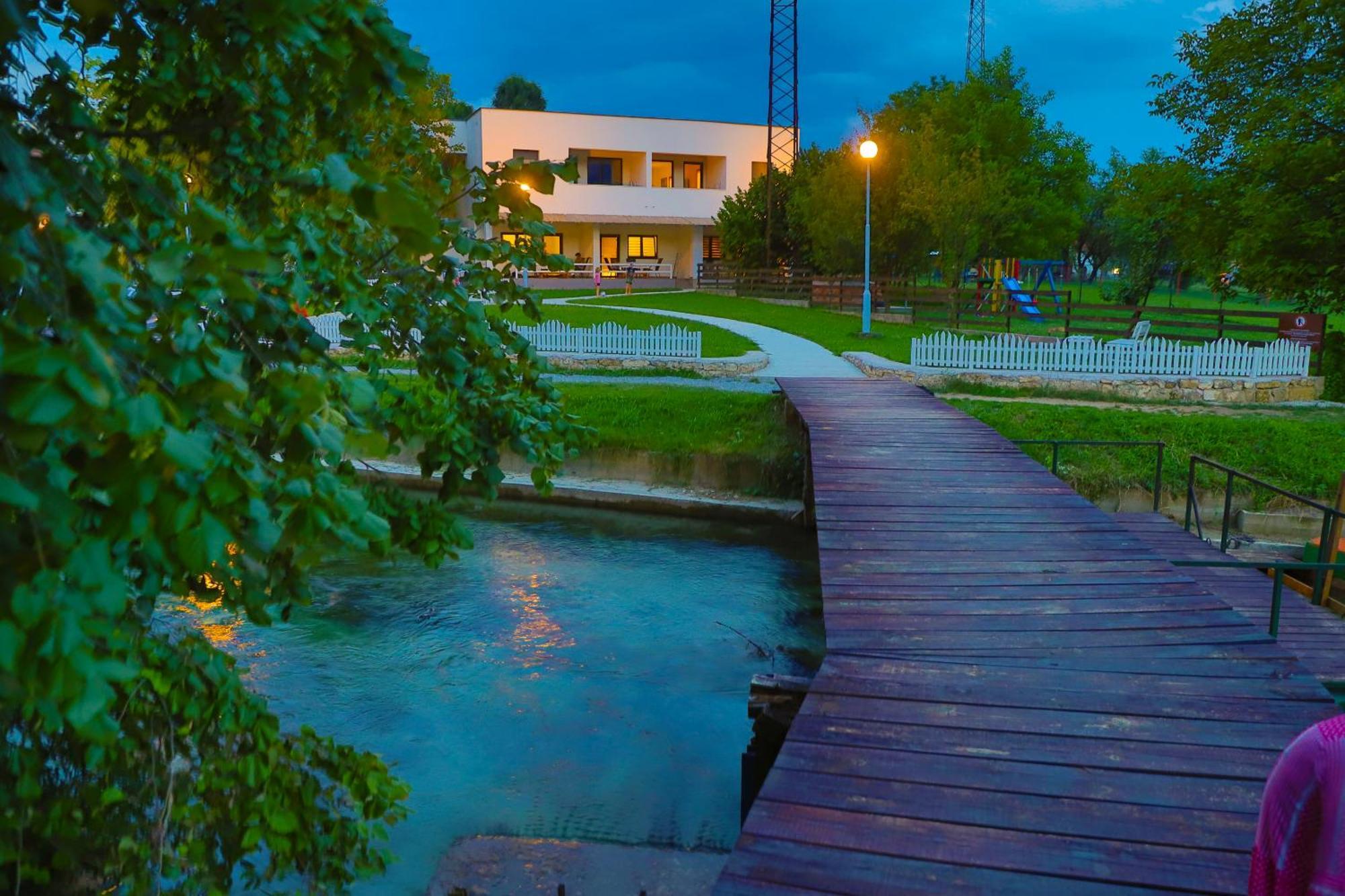 Holiday Homes Pozitiva Bihac Exterior photo